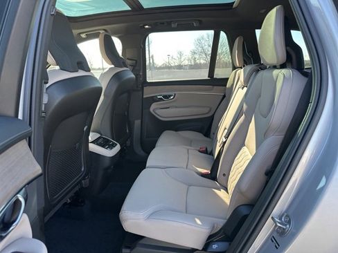 Certified 2025 Volvo XC90 B6 Plus image 14