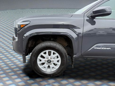 Used 2024 Toyota Tacoma SR5 AWD/4WD image 14