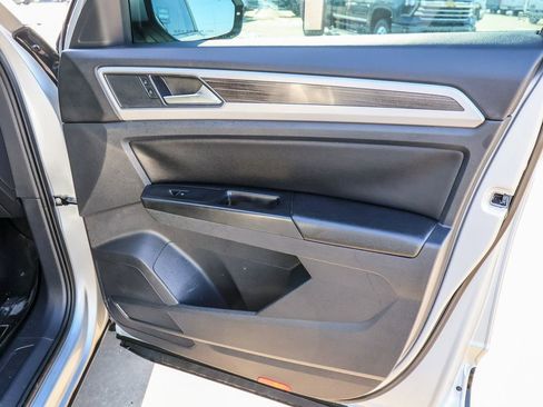 Used 2019 Volkswagen Atlas SE image 19