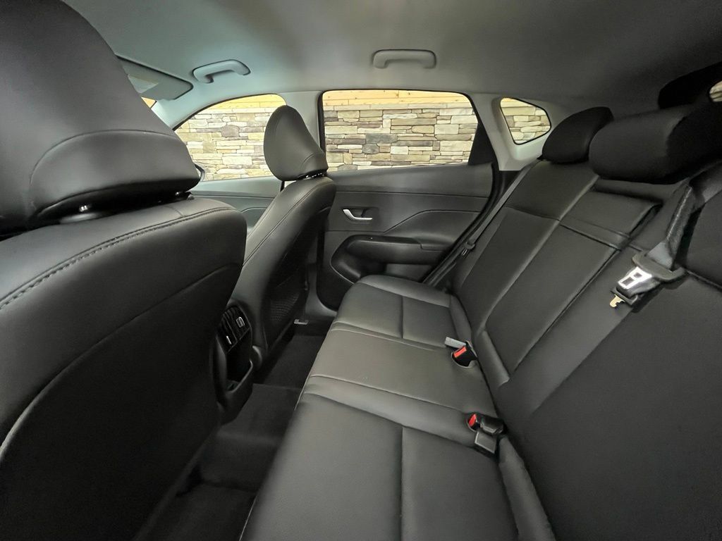 Used 2026 Hyundai Kona SEL Premium AWD/4WD image 43
