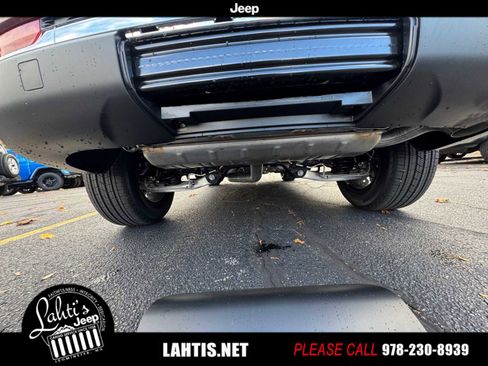 New 2025 Jeep Grand Cherokee Limited image 31