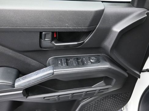 Used 2024 Toyota Tacoma SR image 12