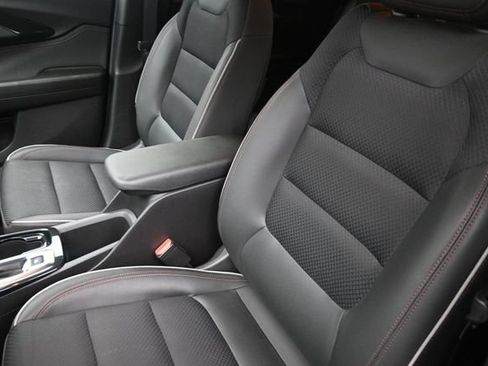 Used 2022 Chevrolet TrailBlazer RS FWD image 17