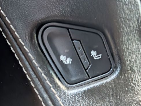 Used 2015 Chevrolet Tahoe LT image 19