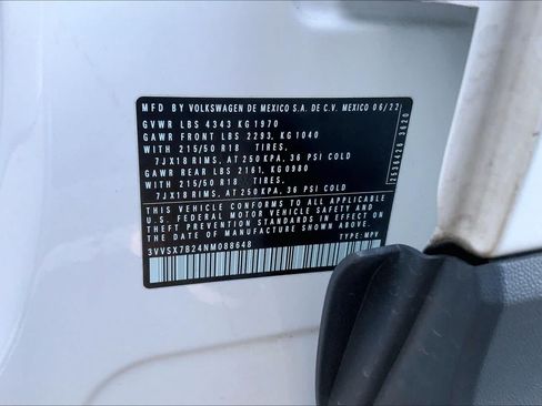Used 2022 Volkswagen Taos SE FWD image 31