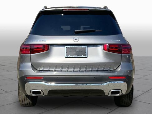 New 2026 Mercedes-Benz GLB 250 4MATIC image 4