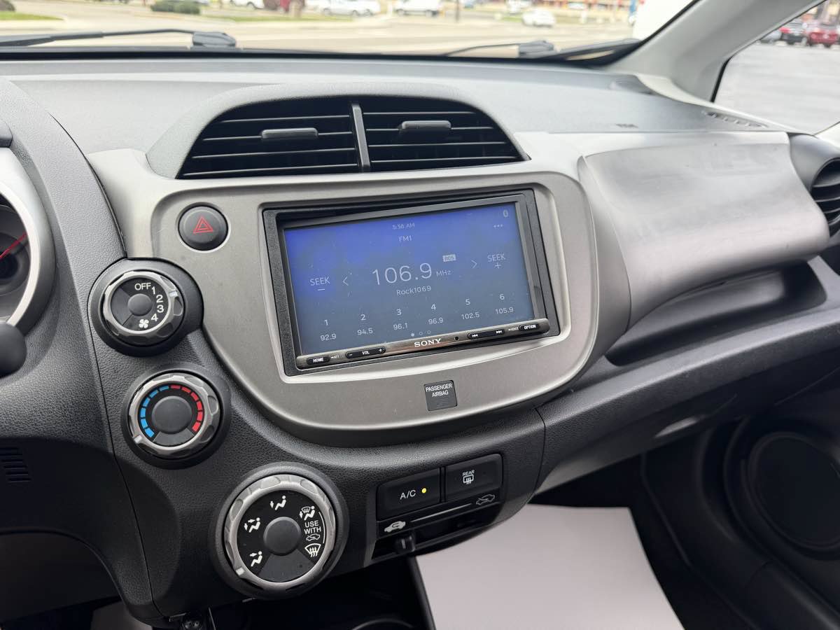 Used 2009 Honda Fit Sport image 22
