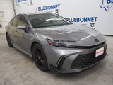 Used 2025 Toyota Camry SE image 4