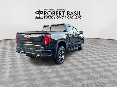 Used 2022 GMC Sierra 1500 AT4 w/ AT4 Premium Package AWD/4WD image 8