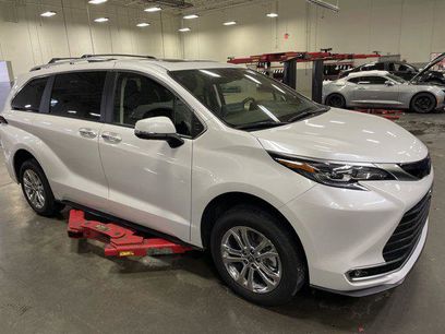 Certified 2024 Toyota Sienna Platinum