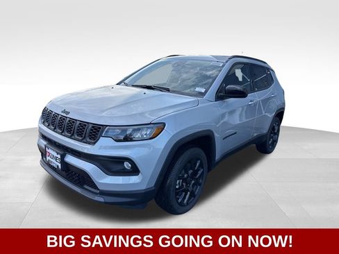 New 2026 Jeep Compass Latitude AWD/4WD image 5