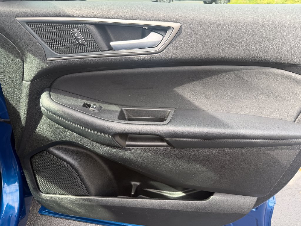 Certified 2024 Ford Edge SEL AWD/4WD image 12
