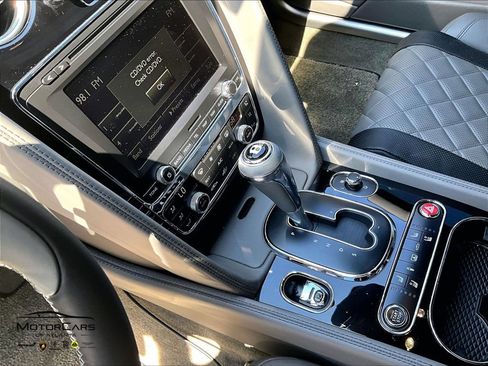 Used 2018 Bentley Flying Spur S W12 AWD/4WD image 15