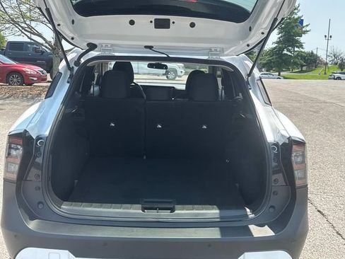 Used 2025 Nissan Kicks SV FWD image 14