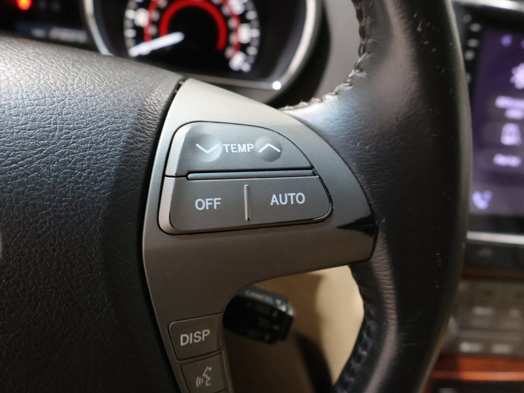 Used 2008 Toyota Highlander Limited AWD/4WD image 35