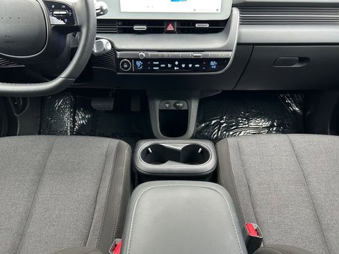 Used 2024 Hyundai Ioniq 5 SEL image 12