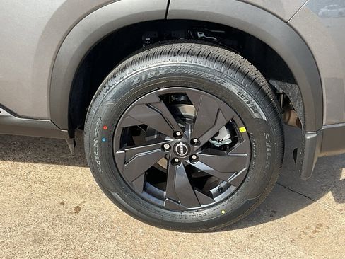 New 2026 Nissan Rogue SV image 8