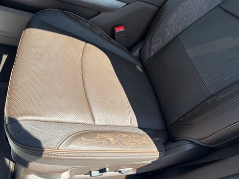 New 2025 RAM 3500 Longhorn image 32