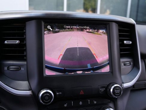 Used 2019 RAM 1500 Big Horn RWD image 11