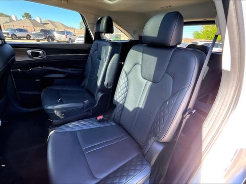 Certified 2022 Kia Sorento SX Prestige image 18