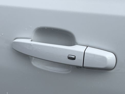 Used 2021 GMC Acadia SLT w/ Premium Package image 36