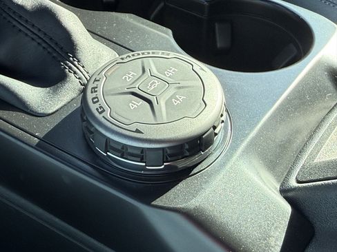 New 2025 Ford Bronco Badlands image 29