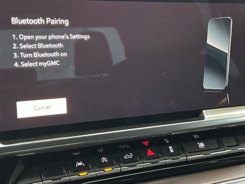 Used 2024 GMC Sierra 1500 SLT w/ SLT Premium Package image 4