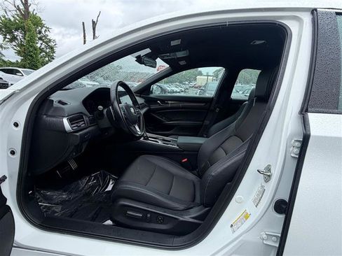 Used 2020 Honda Accord Sport image 11