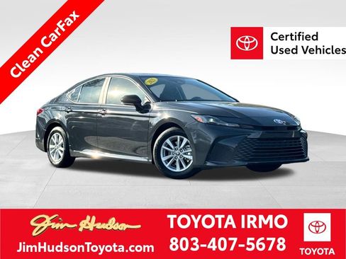 Certified 2025 Toyota Camry LE w/ Convenience Package image 1