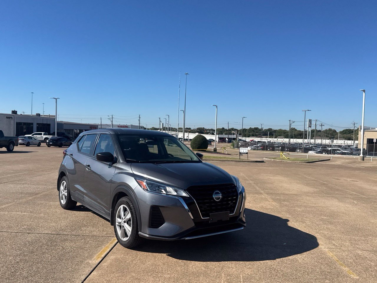 Certified 2021 Nissan Kicks S FWD image 3