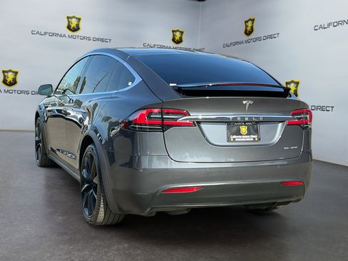 Used 2019 Tesla Model X 75D image 7
