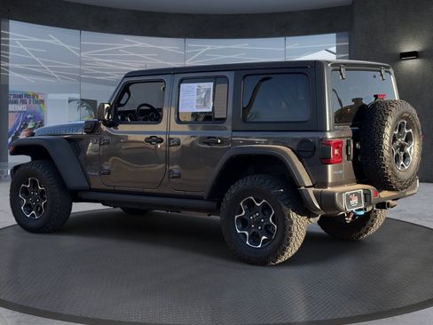 Used 2022 Jeep Wrangler Unlimited Rubicon 4xe AWD/4WD image 4