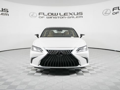New 2025 Lexus ES 350 w/ Premium Package image 2