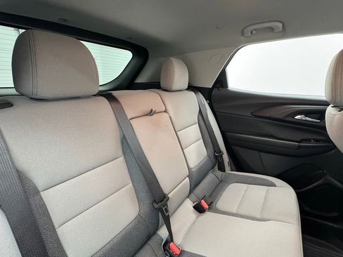 Used 2024 Chevrolet TrailBlazer LT w/ Convenience Package AWD/4WD image 36