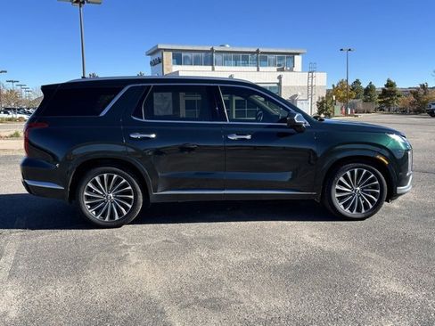Used 2023 Hyundai Palisade Calligraphy image 6