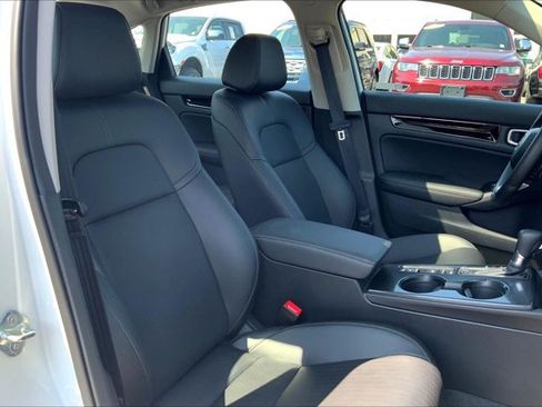 Used 2024 Honda Civic Touring image 6