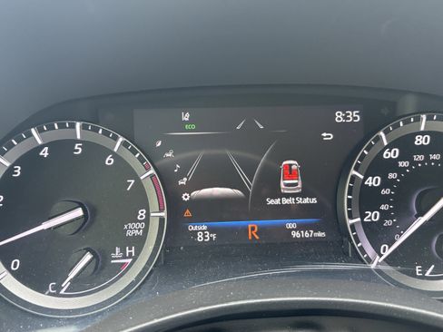 Used 2020 Toyota Highlander Limited FWD image 2