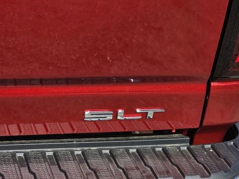 New 2026 GMC Sierra 3500 SLT w/ SLT Convenience Package image 7