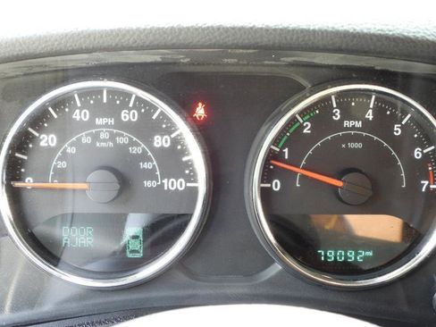 Used 2016 Jeep Wrangler Sahara w/ Connectivity Group AWD/4WD image 54
