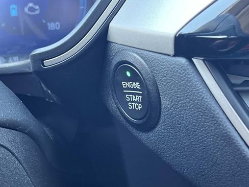 Certified 2022 Ford Escape SEL AWD/4WD image 28