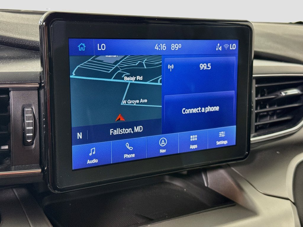 Used 2022 Ford Explorer XLT w/ Equipment Group 202A AWD/4WD image 7
