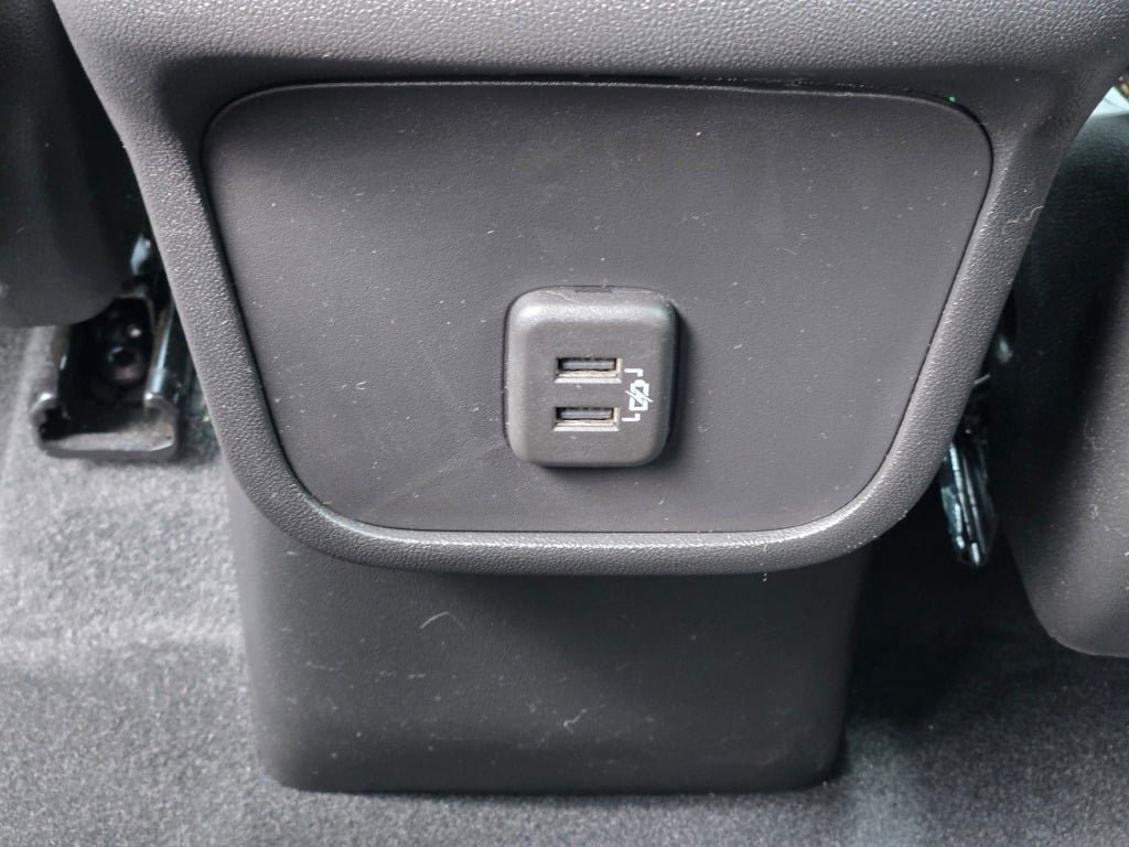 Used 2023 Chevrolet Equinox LT FWD image 16