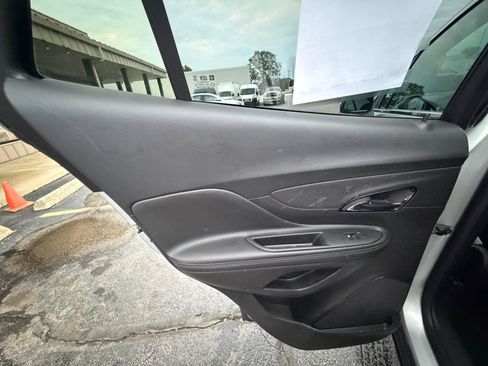 Used 2018 Buick Encore Preferred AWD/4WD image 10