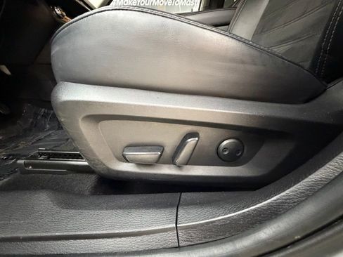 Used 2023 Mitsubishi Outlander SE AWD/4WD image 25