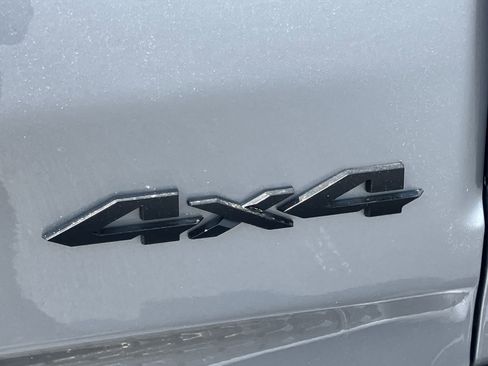 Used 2025 RAM 1500 Big Horn AWD/4WD image 13