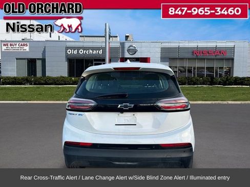 Used 2023 Chevrolet Bolt LT w/ Driver Confidence Package image 7