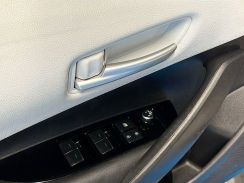 Used 2019 Toyota Corolla SE image 17