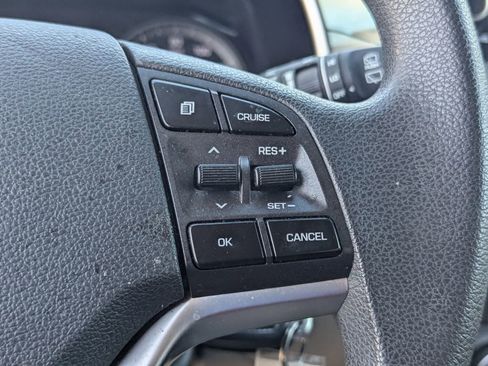 Used 2019 Hyundai Tucson SE AWD/4WD image 17