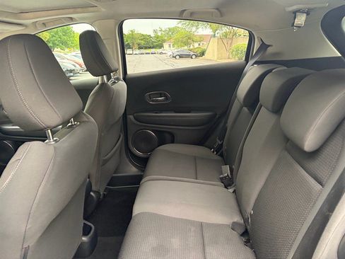 Used 2019 Honda HR-V EX image 40