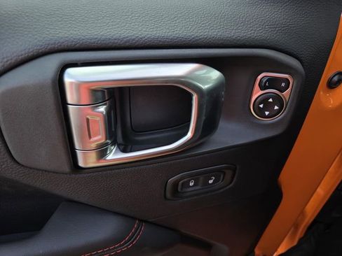 New 2025 Jeep Wrangler Unlimited Rubicon image 24